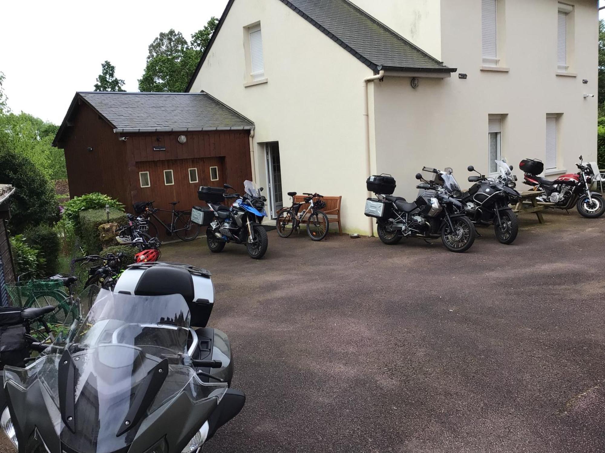 Hotel Bellevue Bagnoles Normandie Bagnoles de l'Orne Normandie 外观 照片
